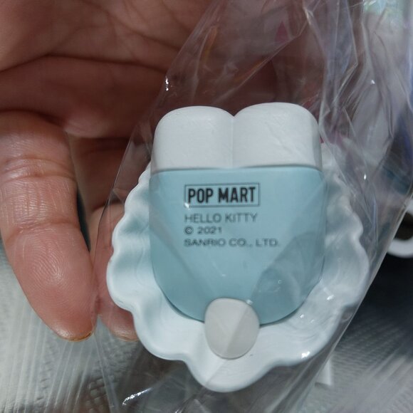 POP MART Super Cute Rare Hello Kitty Toy Figurine Decor - Picture 5 of 6
